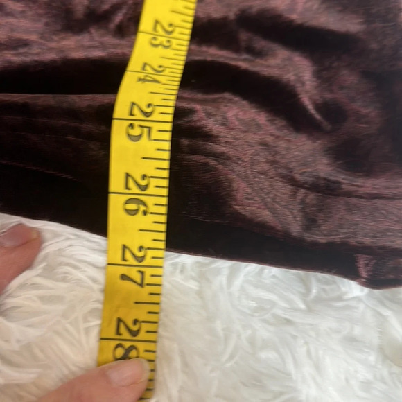 Dana Buckman Crushed Velvet Top Deep Merlot - Picture 10 of 11
